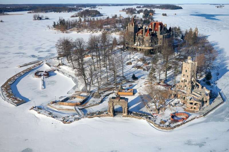 1000 Islands: 10, 20, 30, or 60-Min Scenic Helicopter Tour - The 20-minute Ontario Signature: Ivy Lea Bridge and Boldt Castle on Heart Island