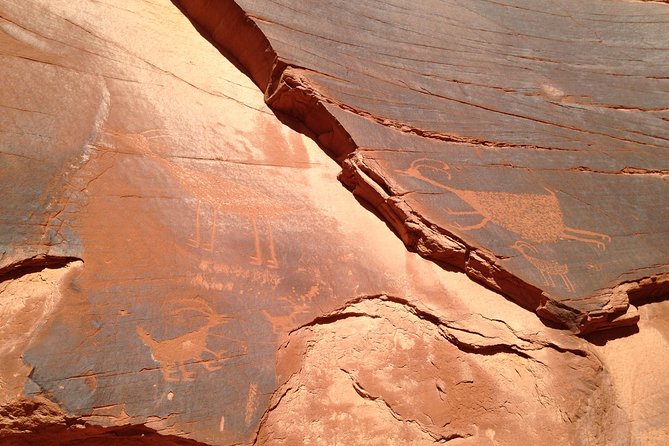 2.5 Hours of Monument Valley's Backcountry 4×4 Tour - Monument Valley by backcountry 4x4, not just a scenic drive
