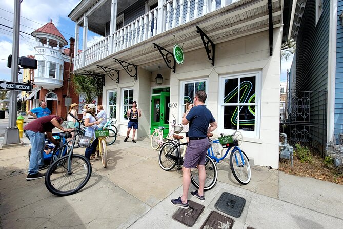2-Hour Explore Savannah Bike Tour - Johnson Square and the cathedral spires: history you can see with your own eyes