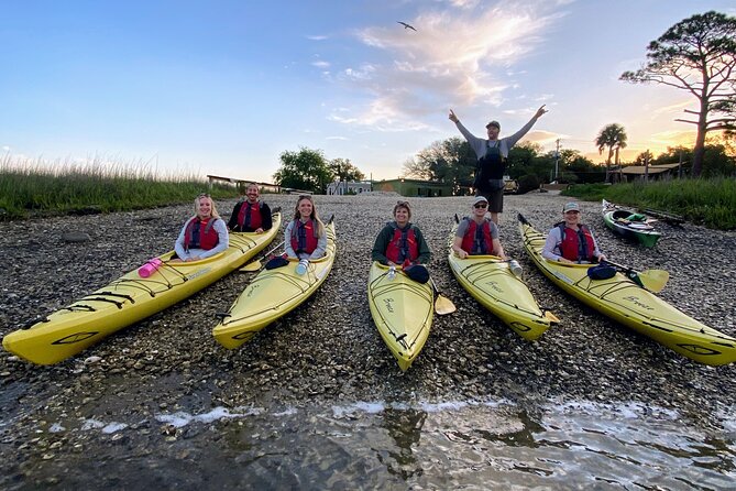 2-Hour Guided Kayak Eco Tour in Charleston - Entering the shuttle-free start, Bowens Island launch and orientation