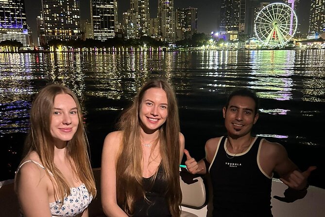 2 hrs Miami Private Boat Tour with Cooler, Ice, Bluetooth Stereo - Why a 2-Hour Private Boat Ride Works So Well in Miami