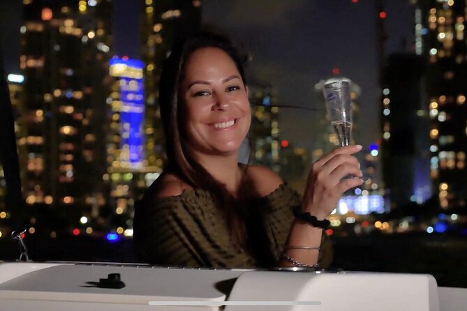 2 hrs Miami Private Boat Tour with Cooler, Ice, Bluetooth Stereo - Music, Cooler, and the Perfect “My Trip” Feeling