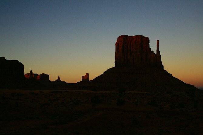 3.0 Hours of Monument Valley's Sunrise or Sunset 4×4 Tour - Who should book this sunrise or sunset 4x4 tour