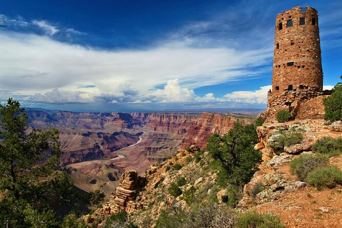 45-minute Helicopter Flight Over the Grand Canyon from Tusayan, Arizona - Maverick Helicopters in Grand Canyon Village: Getting There and Settling In