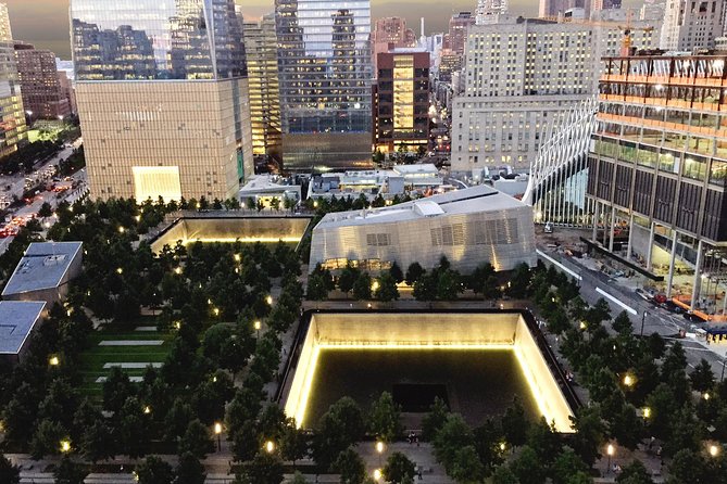 9/11 Memorial, Ground Zero Tour with Optional 9/11 Museum Ticket - Why a small-group Ground Zero walk feels more human