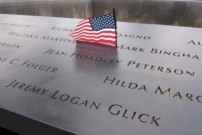 9/11 Memorial, Ground Zero Tour with Optional 9/11 Museum Ticket - Meeting at the Oculus, then walking past landmarks with meaning