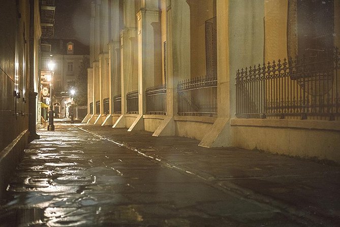 Adults-Only New Orleans Ghost, Crime, Voodoo, and Vampire Tour - Where You Meet, Where You End, and How Not to Get Lost