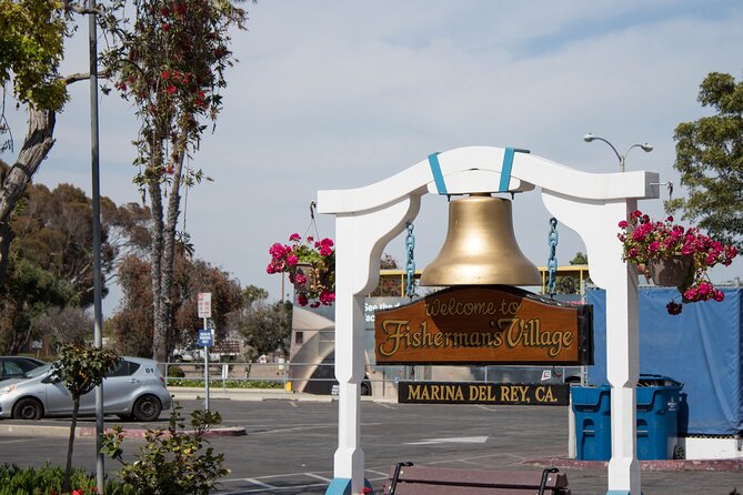Anaheim to LA: Hollywood, Beaches & Famous Film Sites tour - Santa Monica Pier: classic west coast vibes with real break time