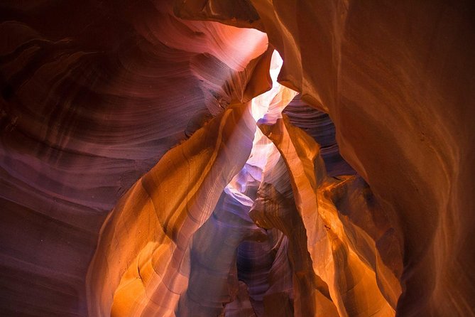 Antelope Canyon and Horseshoe Bend Small Group Tour from Vegas - Horseshoe Bend on Foot: The Mile-Hike and the 1,100-Foot Drop