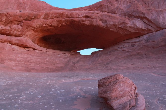 Arches National Park 4x4 Adventure from Moab - Sunset and stars: when the late-afternoon tour pays off