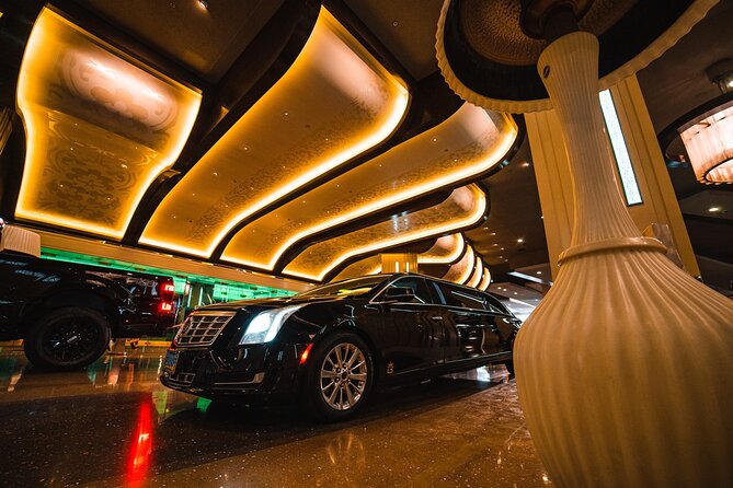 Arrival Transfer: Private Luxury 8 Passenger Limousine Service - The Drive to the Strip Hotel: What You Can Expect From the Experience