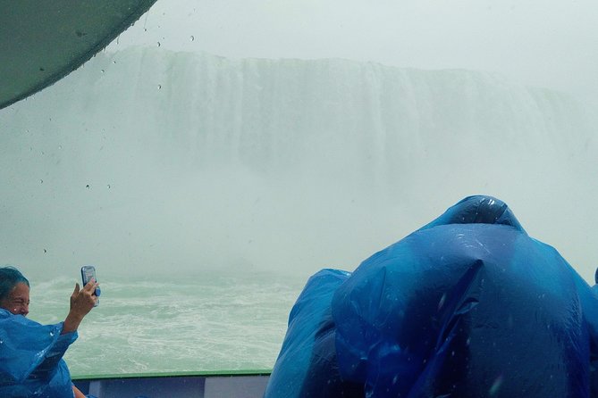 Best Niagara Falls US Tour W/Boat Ride, Cave & More Wonders! - Photo stops that help you see the falls in sections