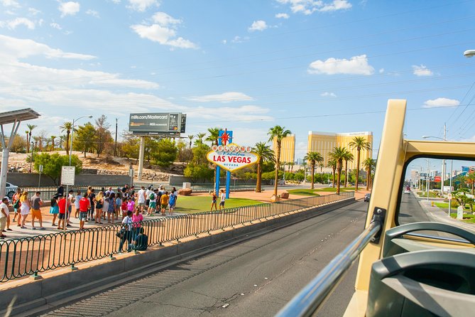 Big Bus Las Vegas: Hop-On Hop-Off Sightseeing Bus Tour - Excalibur and the Welcome to Fabulous Las Vegas Sign: the photo finish