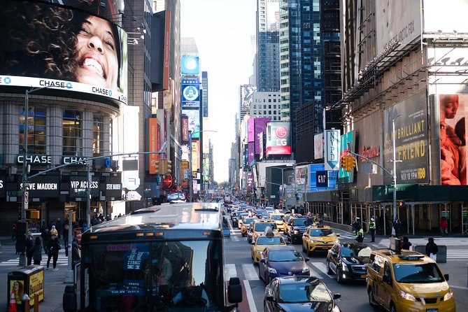Big Bus NYC: Hop-On Hop-Off Sightseeing Tour by Open-top Bus - Downtown Loop: Midtown Landmarks to Lower Manhattan and the Bridge View