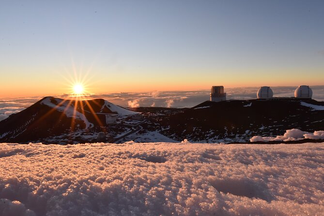 Big Island: Mauna Kea Summit Tour with Free Night Star Photo - Sunset photos and the included DSLR moment