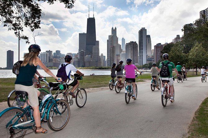 Bikes, Bites & Views: Chicago's Signature Dishes Bike Tour-Adults - Where the tour starts: Bobby’s Bike Hike and your pre-ride briefing