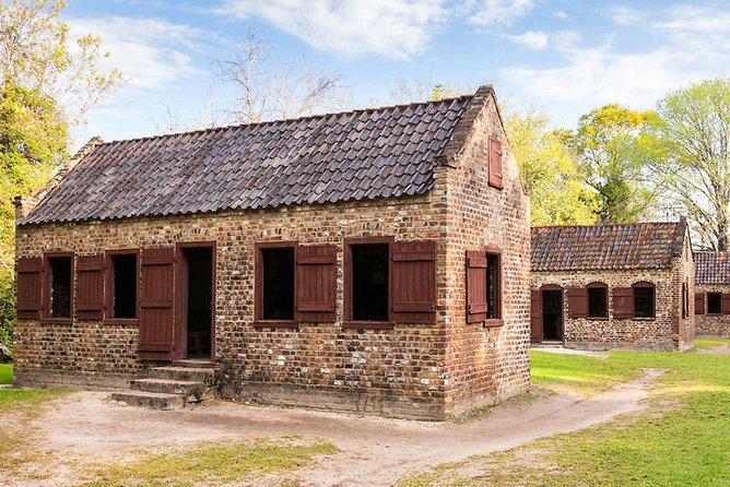 Boone Hall Plantation All-Access Admission Ticket - Tractor Tour, Gardens, and Wildlife Viewing: How the Property Shows Itself as a Living Place
