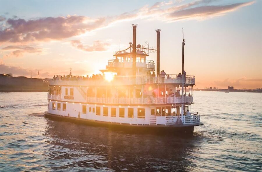 Boston: Boston Harbor Sunset Cruise - Boston Landmarks From the Harbor: Seeing Past and Present in One View