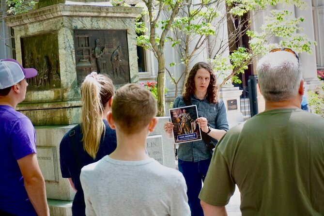 Boston: Freedom Trail History Small Group Walking Tour - Faneuil Hall and the Quincy Market break: keep your energy up