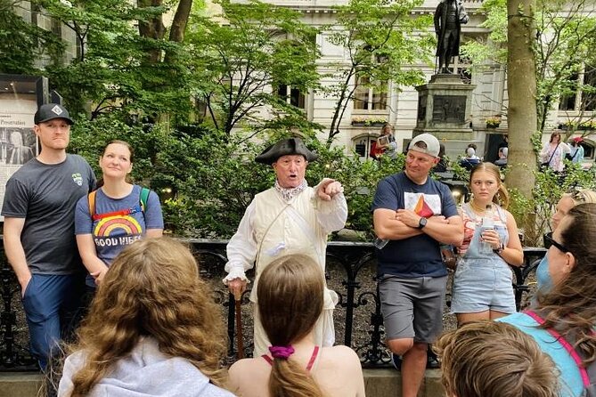 Boston Freedom Trail Walking Tour with Costumed Guide - The guide and the group size: how to get the best seat in the crowd