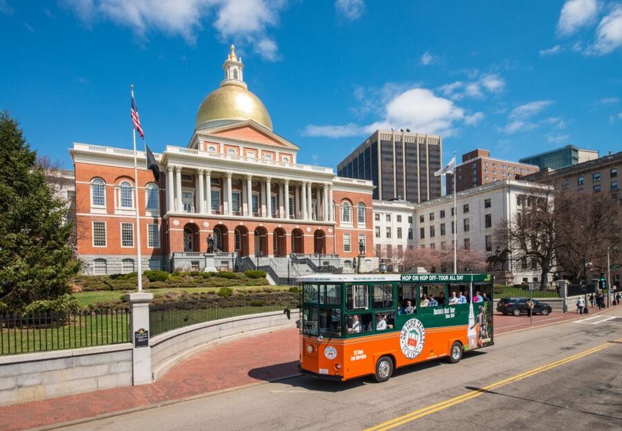 Boston: Hop-on Hop-off Old Town Trolley Tour - Boarding at Long Wharf Marriott, plus how re-boarding really feels