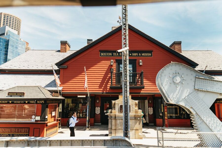 Boston: Hop-on Hop-off Old Town Trolley Tour - 1 day vs 2 days: how to use your ticket without rushing
