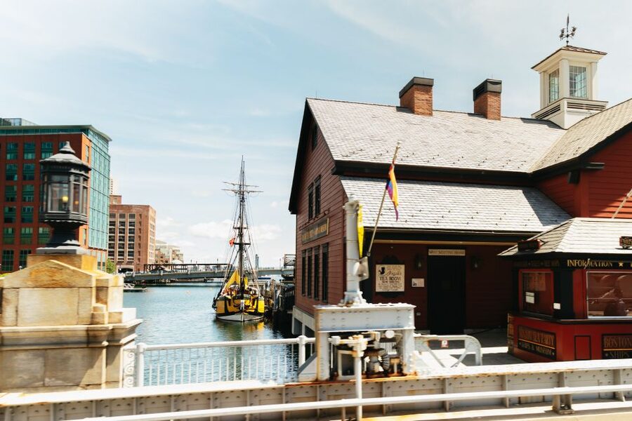 Boston: Hop-on Hop-off Old Town Trolley Tour - Price and value: what $52 buys you, and when it pays off