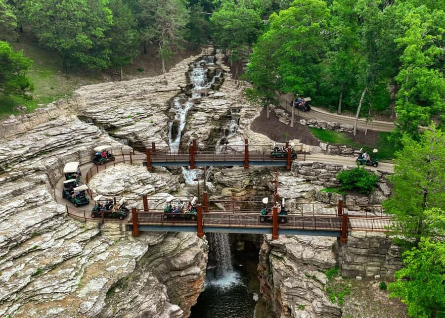 Branson: Top of the Rock Ozarks Heritage Preserve - The scenery you actually came for: rock formations, waterfalls, and lake views