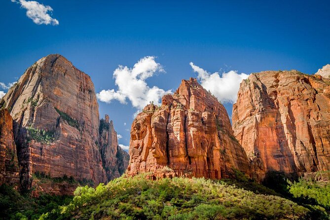 Bryce Canyon & Zion National Park from Las Vegas with Lunch, WiFi - Virgin River Gorge and St. George: the drive stops being “just driving”