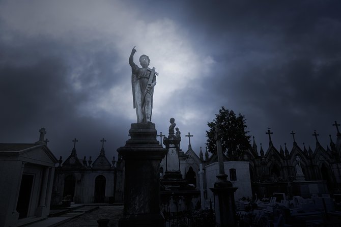 Cemetery and Ghost BYOB Bus Tour in New Orleans - Meeting at Voodoo Tavern, then heading out beyond the French Quarter