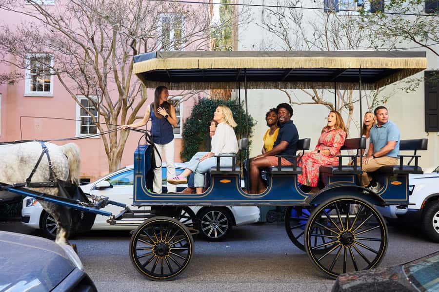 Charleston: Downtown Horse-Drawn Carriage Tour - Why a downtown carriage tour makes sense in Charleston