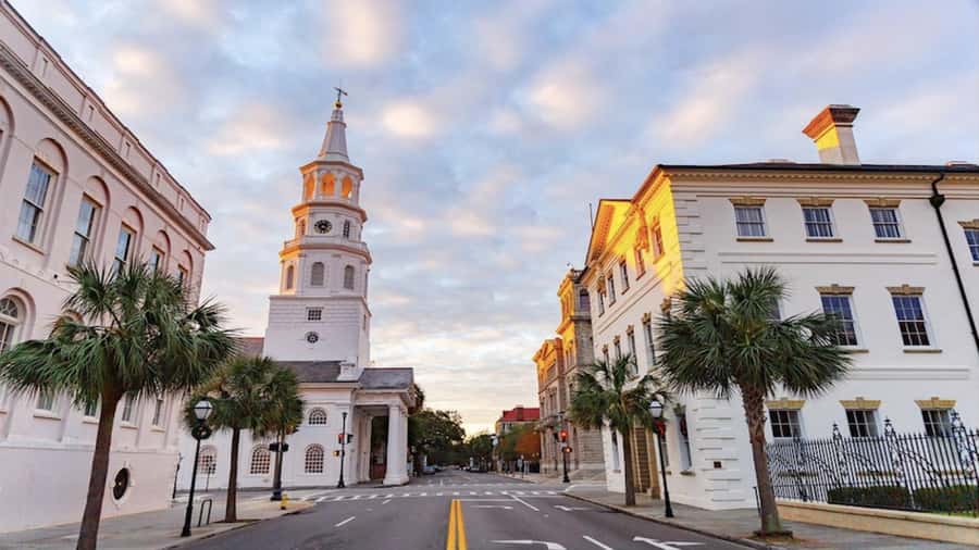 Charleston: History and Architecture Guided Walking Tour - Rainbow Row and City Market, seeing commerce and neighborhoods at once