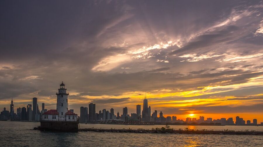 Chicago: 1.5-Hour Scenic Sunset Lake Cruise - Key highlights at a glance