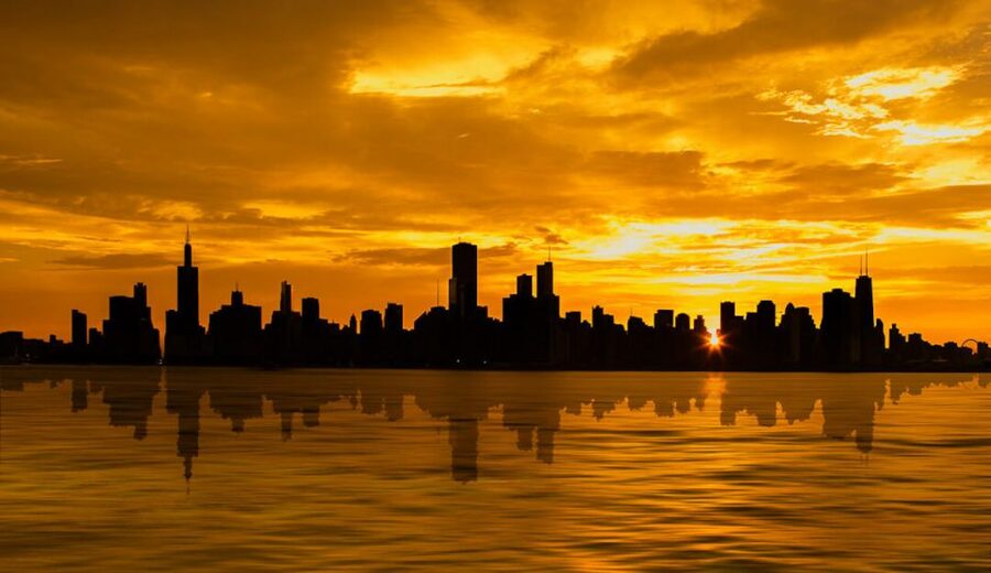 Chicago: 1.5-Hour Scenic Sunset Lake Cruise - From Michigan Avenue to Lake Michigan: what the 90 minutes looks like