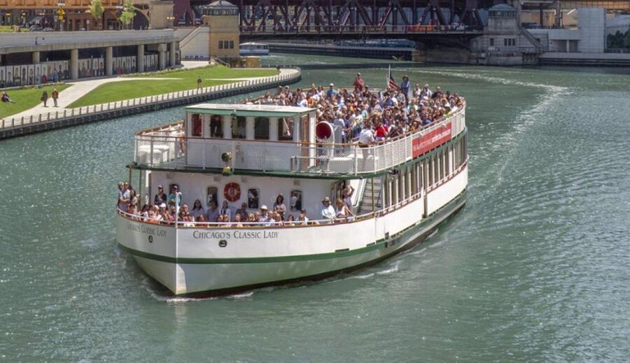 Chicago: Architecture Center Cruise on Chicago's First Lady - Should you book this Chicago Architecture Center cruise?
