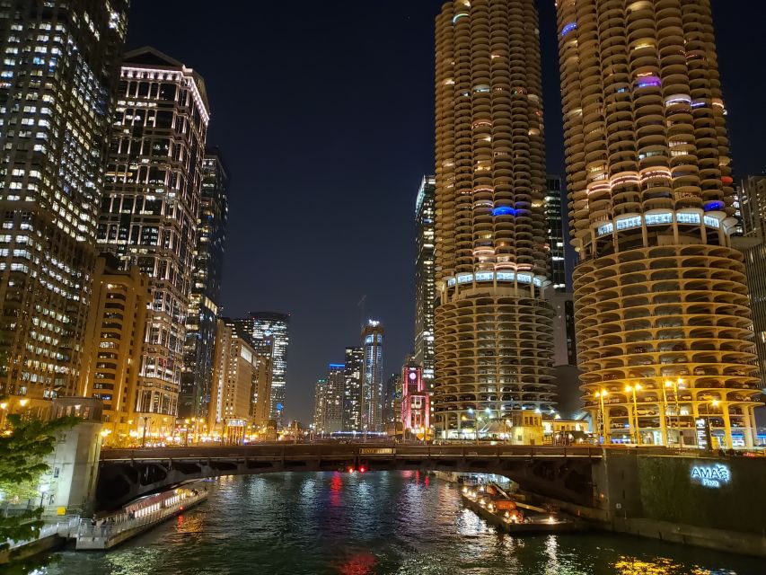 Chicago by Night River and Lake Cruise - Passing Through the Chicago Harbor Lock System, Watch the Boat Rise