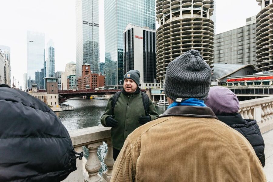 Chicago: Gangsters and Ghosts Guided Walking Tour - Chicago Theatre: Show Business, Underworld Deals, and Big-Story Photos