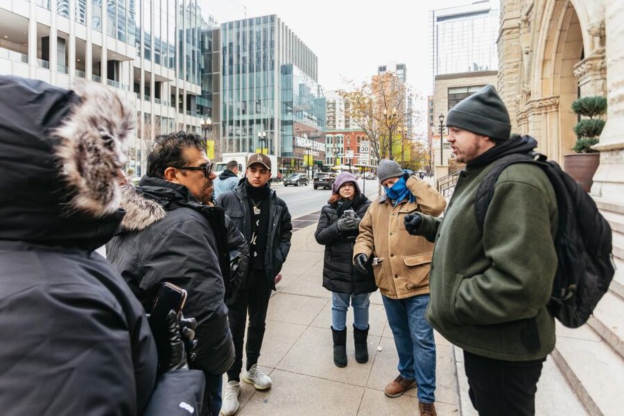 Chicago: Gangsters and Ghosts Guided Walking Tour - Palmer House A Hilton: The Haunted Hotel Stop You Can Walk Into