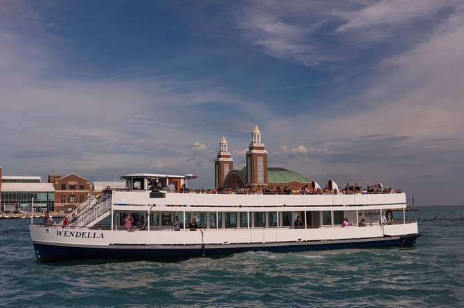 Chicago Lake and River Architecture Tour - Comfort, weather, and what you should actually plan for