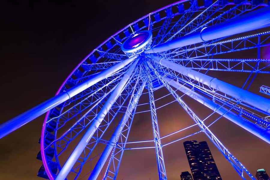 Chicago: Navy Pier Centennial Wheel Ticket - Inside the gondola: comfort features that make the views easier