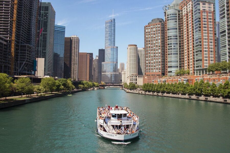 Chicago River: 1.5-Hour Guided Architecture Cruise - Key things to know before you board