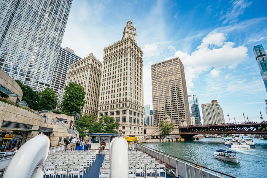 Chicago River: 1.5-Hour Guided Architecture Cruise - The guide makes or breaks it, and the guide quality is the real star