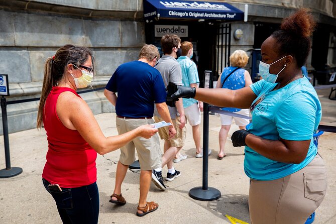 Chicago River 45-Minute Architecture Tour from Magnificent Mile - The river route you will actually see: Riverwalk to towers