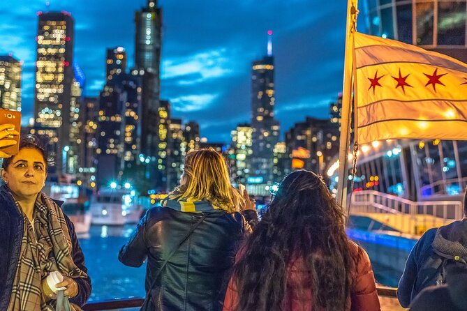 Chicago River 45-Minute Architecture Tour from Magnificent Mile - Onboard comfort and small details that make or break it