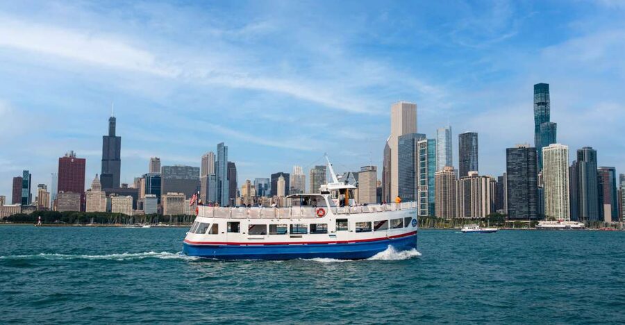 Chicago: Shoreline Lake Michigan Skyline Cruise - Price and Value: $32 for the View, Not the Lecture