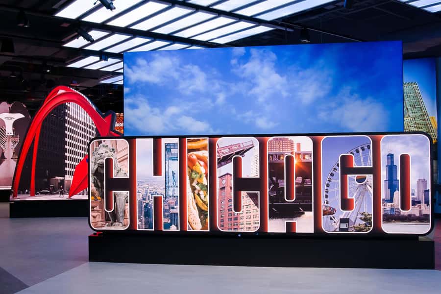 Chicago: Willis Tower Skydeck and The Ledge Ticket - Film, WiFi, and the Skydeck viewfinder app