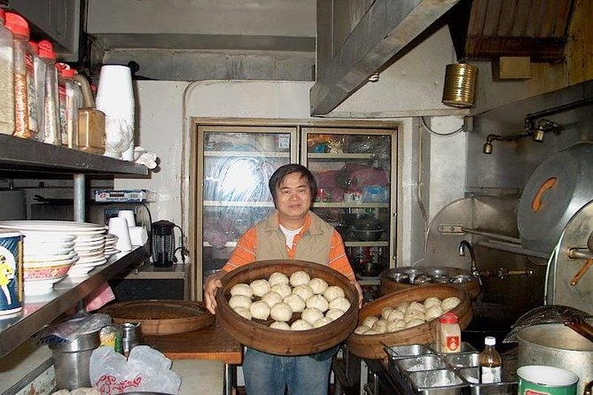 Chinatown & North BeachLittle Italy: 7 Tastings & History - Italian Pizza and the Fun Stuff You Might Miss Walking Alone