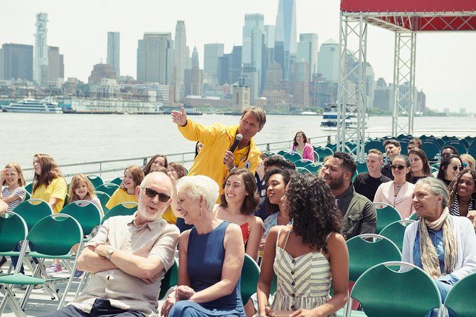 Circle Line: 1.5hr - New York City Landmarks Cruise - Statue of Liberty Moments: When the Photo Angle Really Changes