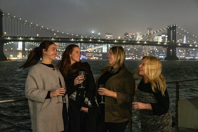 City Cruises New York: Signature Dinner Cruise - Buffet Dinner That Works for Different Tastes (and Different Dietary Needs)