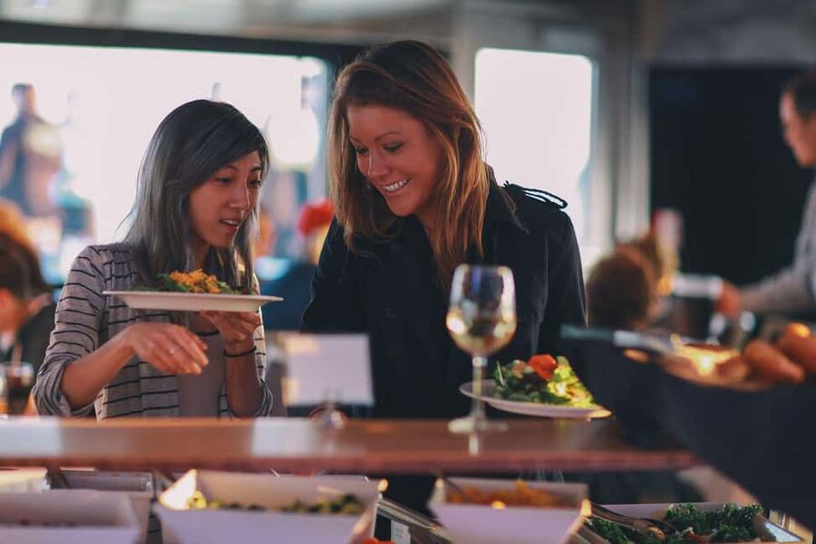City Cruises Norfolk: Lunch, Brunch, or Dinner Buffet Cruise - Seating and Table Expectations for Groups